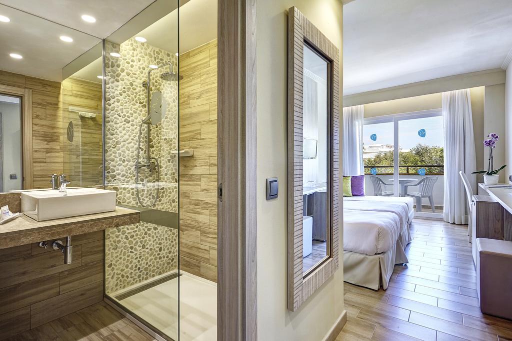 Double Room with Side Sea View